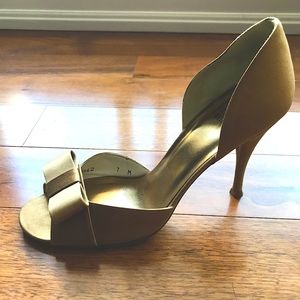 Stuart Weitzman Gold Bow D’orsay